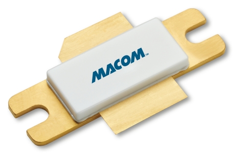 The MAGX-001214-650L00 is a gold-metalized pre-matched GaN on Silicon Carbide transistor that offers the highest peak power in the industry for a single-ended power transistor optimized for pulsed L-Band radar applications. The device guarantees 650 W of peak power with a typical 19.5 dB of gain and 60% efficiency. (Graphic: Business Wire)