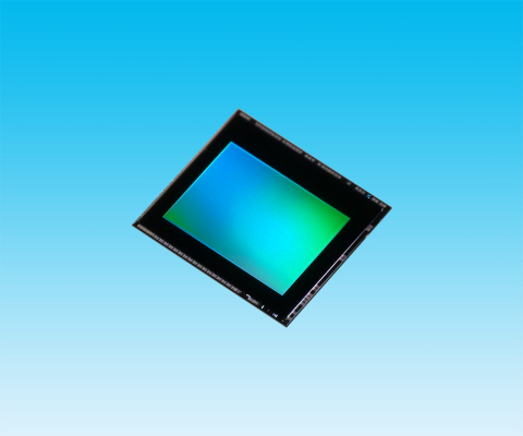 Toshiba: 8 Megapixel CMOS image sensor "T4KA3" for smartphones and tablets (Photo: Business Wire)