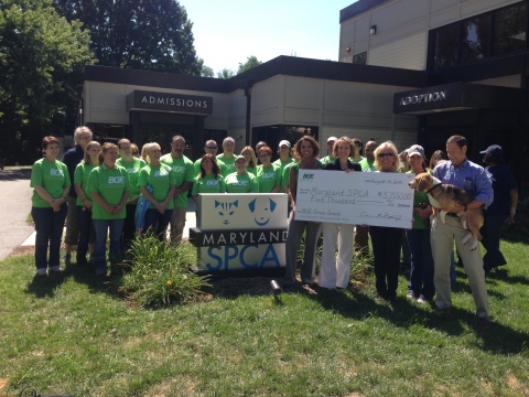 BGE volunteers joined the Maryland SPCA for a day of service and to present a $5,000 BGE Green Grant for a New Dog Walking Trail (Photo: Business Wire)