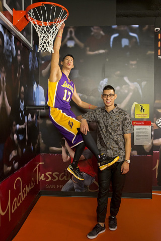 Jeremy Lin stands with his new wax figure at Madame Tussauds, San Francisco, Calif., on Thursday August 21. (Photo: Business Wire)