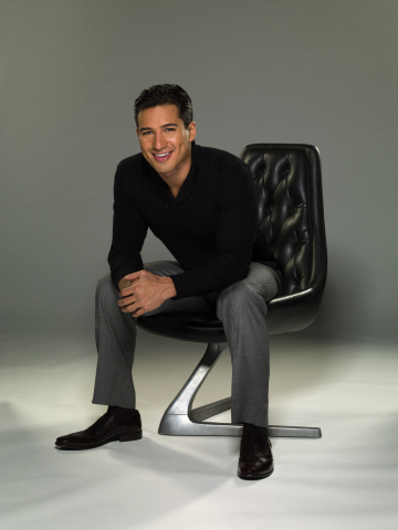 CLEAR CHANNEL MEDIA AND ENTERTAINMENT AND TOP ENTERTAINMENT PERSONALITY MARIO LOPEZ RENEW AND EXPAND LONG-TERM DEAL (Photo: Business Wire)