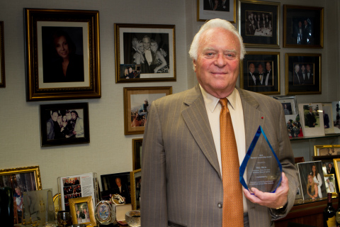 Mel Dick, President, Wine Division, and Senior Vice President, Southern Wine & Spirits of America, Inc. (Southern), accepts African Leadership Magazine’s 2014 U.S.-Africa Business Leadership Award in honor of Southern’s dedication to the South African wine industry. (Photo: Business Wire)