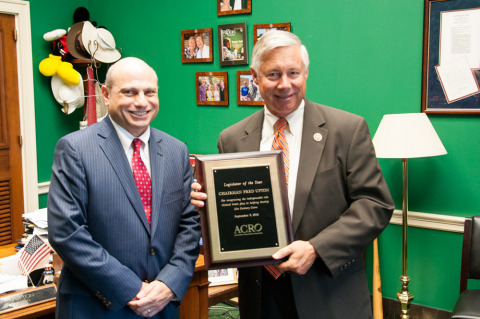 ACRO's John Lewis presents Chairman Fred Upton (R-MI) with ACRO's 2014 Legislator of the Year Award. (Photo: Business Wire)