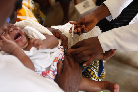 An infant receiving vaccination at a health clinic in one of Rwanda's most rural districts, Rwamagana. According to the WHO, 1.5 million children under 5 years of age still die from diseases that are preventable by vaccination every year. (Photo: Business Wire)