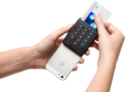 PAYware Mobile e105 from VeriFone can accept all types of electronic payments-including EMV and traditional mag-stripe cards--and transforms smartphones and tablets into completely secure payment devices that enable merchants to extend the POS to all new environments. (Photo: Business Wire)