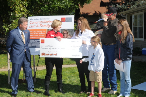 Wells Fargo congratulates Lisa Stenzel and her family on being the second $250,000 winner in the Wells Fargo What Makes a Home contest. (Photo: Business Wire)