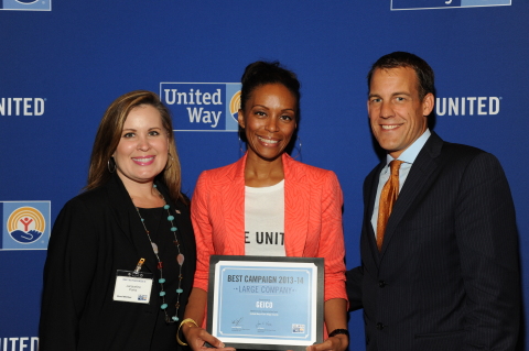 GEICO's LaDonna Bond (center) accepts United Way's Best Practice Award. Photo courtesy of United Way