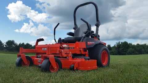 Kubota introduces three new models to its Z700-Series, the Z724X-48, Z724X-54 and Z726X-60, powered by Kawasaki's industry-proven FX engines and engineered to ensure superior results. (Photo: Business Wire)