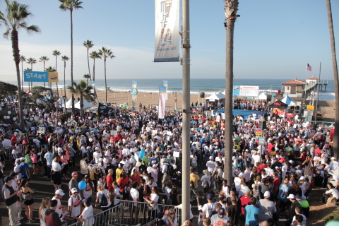 More than 11,000 walkers participated in the SKECHERS Pier to Pier Friendship Walk on October 26, 2014 in Manhattan Beach, California (Desert Rose Photography)