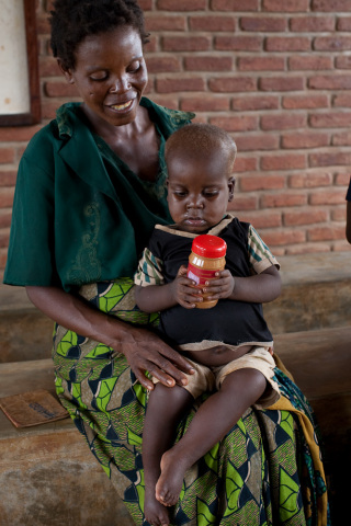 Project Peanut Butter's peanut-based therapeutic food is the world's most effective treatment of severe childhood malnutrition. (Photo: Business Wire)