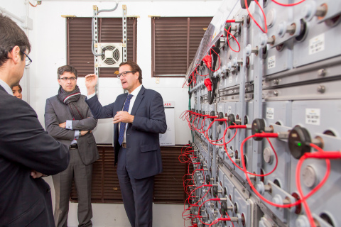 Eduardo Lopez de Armentia, Market Development Manager, AEG Power Solutions presenting the Battery Energy Storage System at the inauguration of SAGER (Photo:Business Wire)