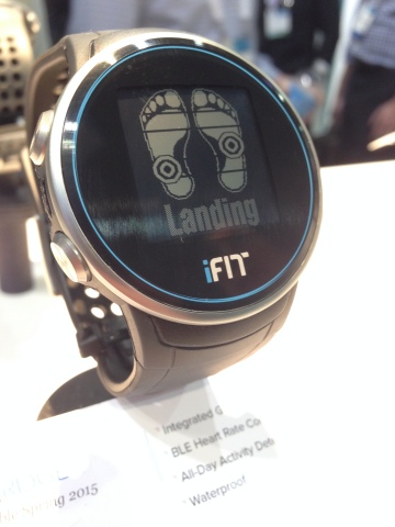 iFit Ridge watch showing improper heel strike based on data from the iFit sensor in the Altra Halo shoe. See it at the iFit booth #74321 in the Sands Expo Center. (Photo: Business Wire)

