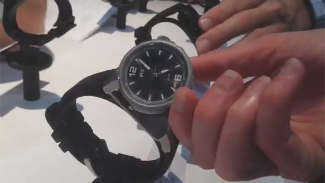 A quick 3-second video demonstrating the reversible capabilities on the iFit Duo watch. See it at the iFit booth #74321 in the Sands Expo Center.