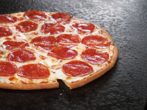 Pizza Hut(R) gluten-free pizza(Photo: Business Wire)