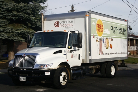 Clothesline program truck: schedule your free pick-up today at diabetes.ca/clothesline