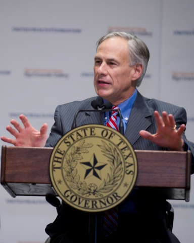 Texas Gov. Abbott discusses the United Health Foundation grant's positive impact on underserved communities with the assembled crowd of legislators and guests attending the Rio Grande Valley Legislative Tour (Photo: UTRGV).