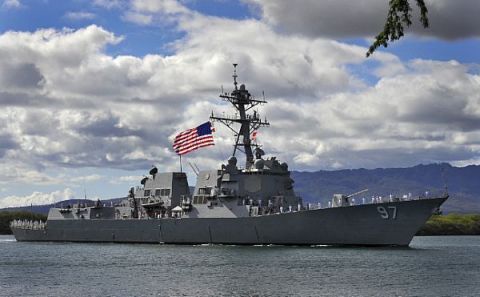 The Arleigh Burke-class guided-missile destroyer USS Halsey (DDG 97) arrives at Joint Base Pearl Harbor-Hickam after a hull swap with guided-missile destroyer USS Russell (DDG 59). (Photo: navylive.dodlive.mil)