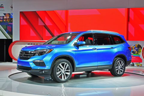 The all-new 2016 Honda Pilot is unveiled at the Canadian International Auto Show. (Photo: Business Wire)