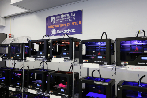 The MakerBot Innovation Center helped jumpstart SUNY New Paltz's 3D printing initiative, which has enjoyed tremendous interest from students, faculty and the surrounding business community. (Photo: Business Wire)