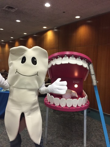 Cigna dental mascot Mikey Molar will lead Thew Elementary School students in a school wide dance-off and teach kids about the link between nutrition and good oral health. (Photo: Business Wire)