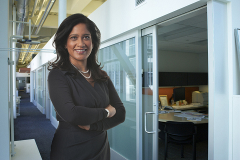 Naureen Hassan, executive vice president and head of the team responsible for Schwab Intelligent Portfolios. (Photo: Business Wire)
