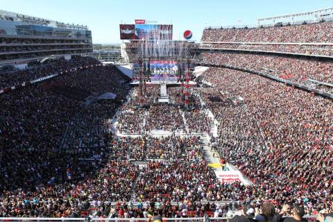 76,976 fans converged on the home of the San Francisco 49ers for WrestleMania 31 (Photo: Business Wire)