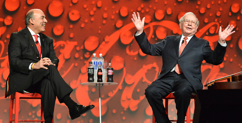 Muhtar Kent, Chairman and CEO of The Coca-Cola Company, and Warren Buffett, CEO of Berkshire Hathawa ... 