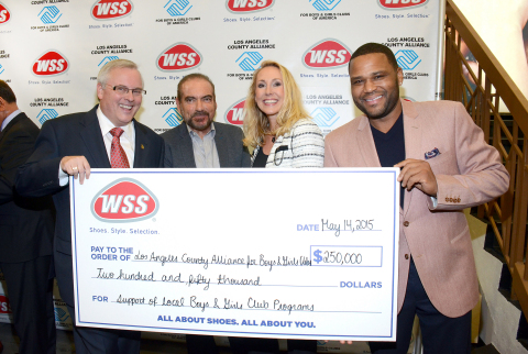 Actor Anthony Anderson and footwear retailer WSS present a $250,000 check to the LA County Alliance for Boys & Girls Clubs to support Club programs and reaffirm WSS' commitment to local youth. Left to right: WSS President Mark Archer, WSS Founder Eric Alon, LA County Alliance for Boys & Girls Clubs Executive Director Mary Hewitt, Actor Anthony Anderson.(Photo: Business Wire)