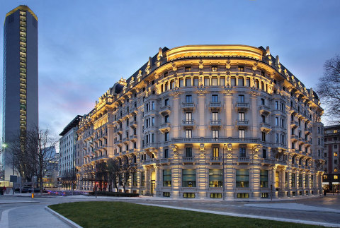 Starwood Hotels & Resorts - Excelsior Hotel Gallia, A Luxury Collection Hotel, Milan - Exterior (Photo: Business Wire) 