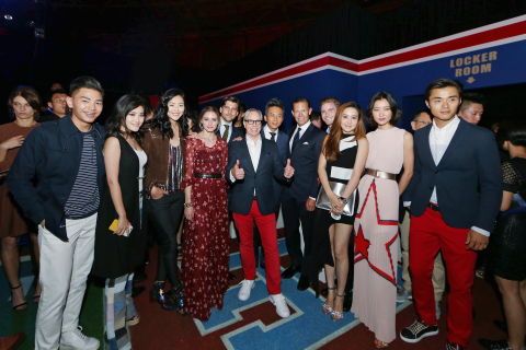 Tommy Hilfiger celebra su 30.o aniversario con un desfile de modas exclusivo y una fiesta en Pekín, China