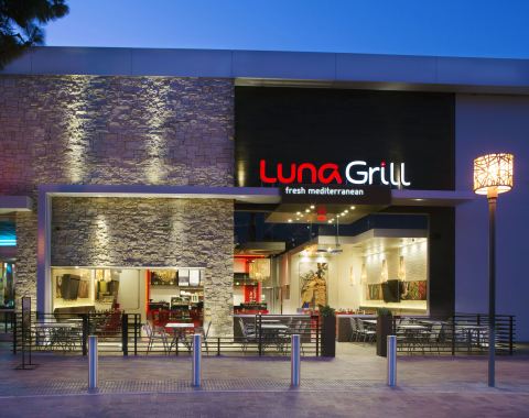 Luna Grill recently opened their 18th location, at Westfield Shopping Center, in Carlsbad, CA (Photo: Business Wire)