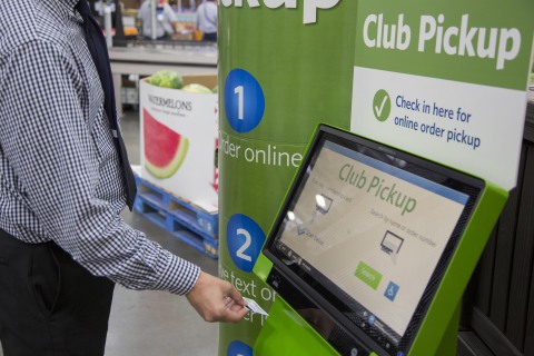 Members try improved Club Pickup from Sam's Club, the only U.S. warehouse retailer to provide pick up service. (Photo: Business Wire)