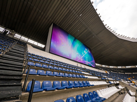 Panasonic installed a pair of 220m2 LED large screen displays at Estadio Azteca in Mexico City (Photo: Business Wire)