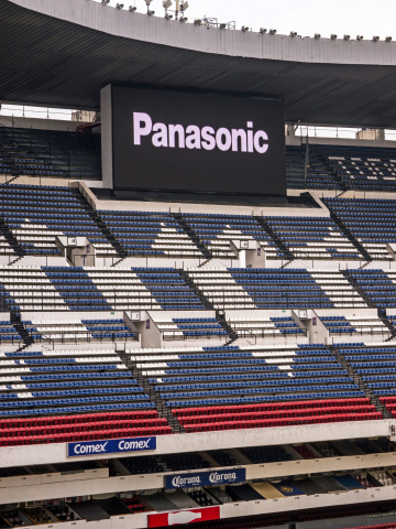 Panasonic installed a pair of 220m2 LED large screen displays at Estadio Azteca in Mexico City (Photo: Business Wire)