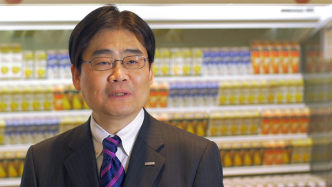 President Tetsuro Homma of Appliances Company, Panasonic Corporation explains Panasonic's comprehensive solutions such as CO2 refrigerant system, real time monitoring and integrated solutions. (Photo: Business Wire)