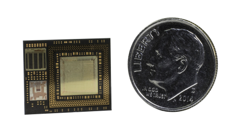 Freescale's breakthrough single chip module technology integrates a full featured dual core processor and more than 100 other components into a package the size of a U.S. dime.(Photo: Business Wire)