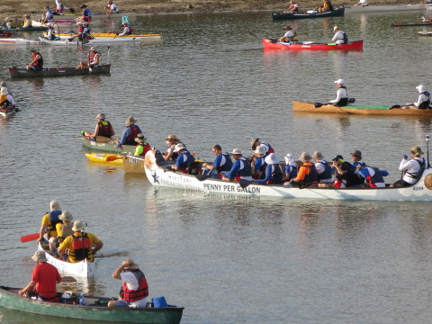 600 paddlers compete in the Missouri American Water MR340 this week -- the longest canoe/kayak river race in the U.S.
(Photo: Business Wire)