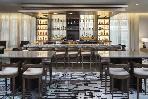 The Luxury Collection® unveils Hotel Ivy's redesigned bar and lounge, Venetia (Photo: Business Wire)