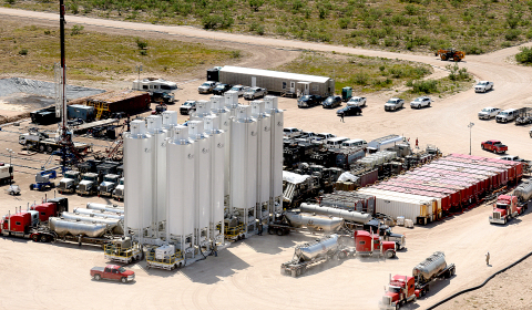 The Solaris Mobile Sand Silo System at work in the Permian Basin. The system delivered over 30 million pounds of sand over the course of four days during a recently completed “zipper” frac. (Photo: Business Wire)
