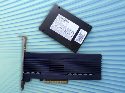 Samsung PM1725 -- one of three new 3-bit 3D V-NAND SSDs (Photo: Business Wire)