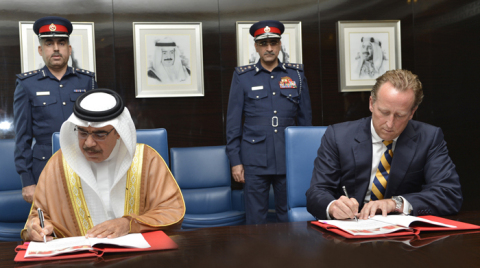 HE the Interior Minister signs the agreement with the SRT Marine CEO (Photo: Business Wire)