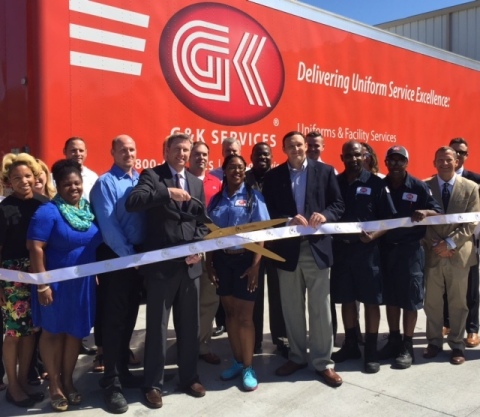 Guests from the community joined G&K Services for a ribbon cutting ceremony to celebrate the grand opening of its new facility in Little Rock, Arkansas (Photo: G&K Services, Inc.)
