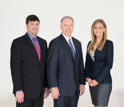 Len Waguespack, VP, Midstream Ops, Bluewing President Todd Reid and Amanda Luckey, VP Commercial Ops (Photo: Business Wire)