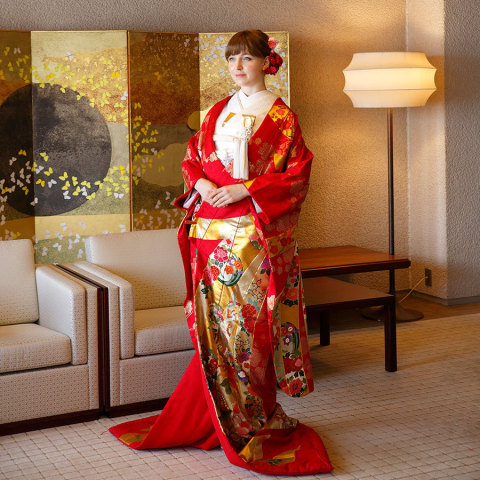 Staying guests can experience a Genuine Japanese wedding kimono which is usually only available to brides holding a traditional Japanese wedding ceremony in Japan (Photo: Business Wire) 