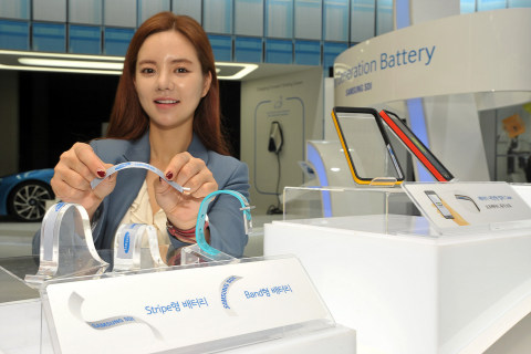 Samsung SDI unveiled Stripe and Band batteries at InterBattery 2015. The batteries are an embodiment of the age of wearable batteries that is applicable to any curves of a human body. (Photo: Business Wire)