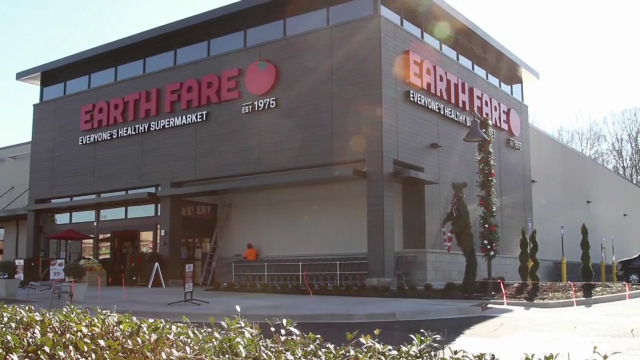 Earth Fare celebrates the opening of its Cumming, Georgia store, it's 40th location in 40 years.