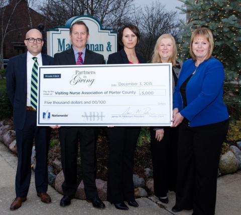 (From left) James Tesdall, regional executive, Nationwide Private Client; Ross MacLennan, president, MacLennan & Bain Insurance; Jody Anderson, personal lines manager, MacLennan & Bain Insurance; Diane Smith, territory sales director, Nationwide Private Client; Ann O'Heir, president and CEO, Visiting Nurses Association of Porter County (Photo: Business Wire)