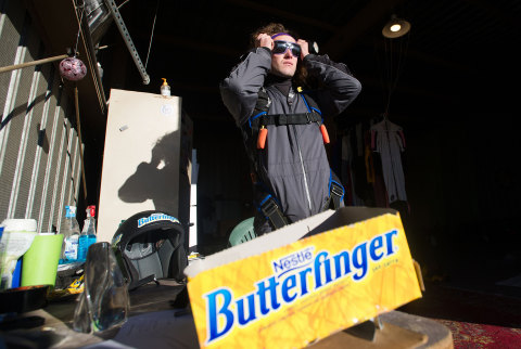 Nestlé Butterfinger announced its February 7th Big Game commercial with the launch of its new #BolderThanBold campaign from 12,000 feet above the ground on December 15, 2015. (Photo: Business Wire)