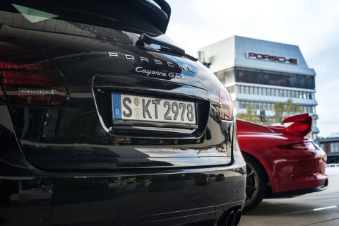 Keller Rohrback Investigates Claims of Diesel Porsche Cayenne Consumers (Photo: Business Wire)