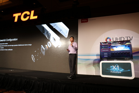 The GM of TCL Multimedia OBC is giving a keynote speech of TCL 2016 QUHD Global Press Conference. (Photo: Business Wire)